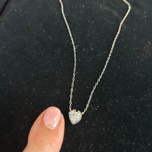 Rhinestone heart necklace 19"